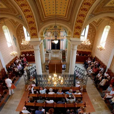 Nyulaszo Vendeghaz Es Galeria * Mád