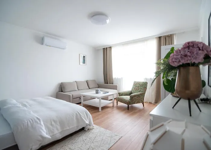 Nyulaszo Vendeghaz Es Galeria 度假居 *